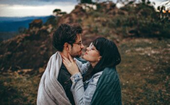 Importance Of Physical & Emotional Intimacy In A Relationship